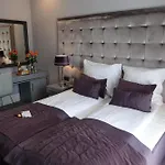 Bed & Breakfast Novawisla & 4*